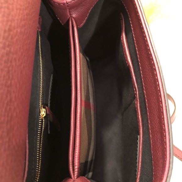 💥NWT BURBERRY CAMBERLEY CONVERTIBLE TOP HANDLE - Picture 8 of 8